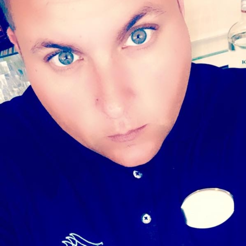 Meet your Posher, Erik